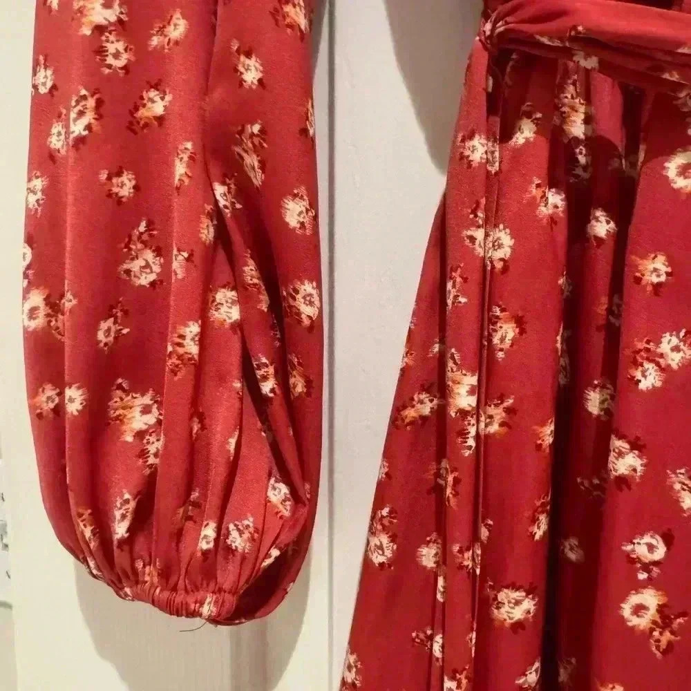 satin red dress - Picture 2 of 3